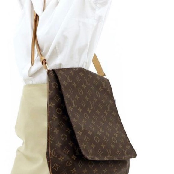 Louis Vuitton Monogram Musette Salsa PM Shoulder Bag - Picture 3 of 11